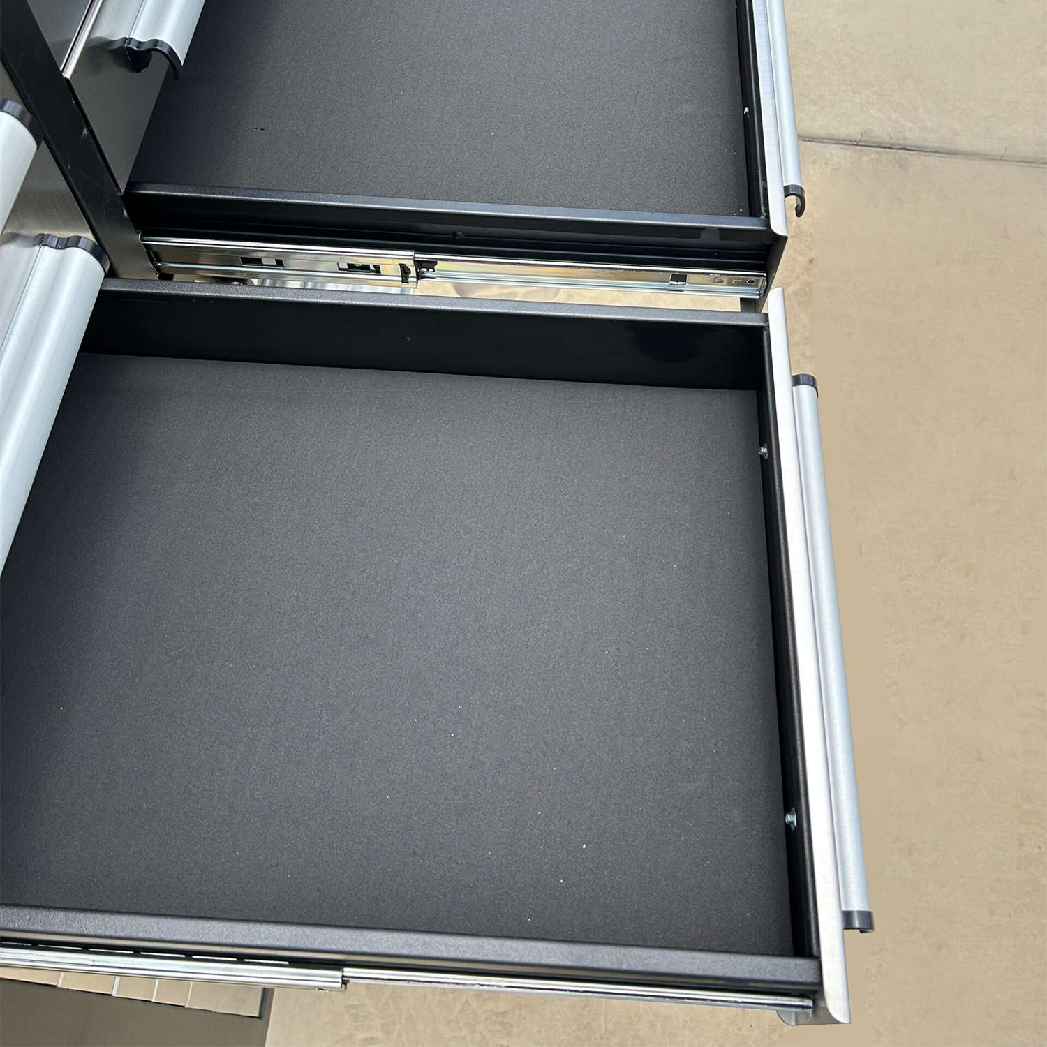 9 ft Garage Storage Cabinet with 34 Drawers & 2 Cabinets - Image 6