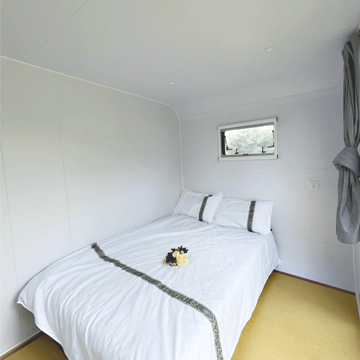 Outdoor Living and Working Tiny House 13ft - Image 7